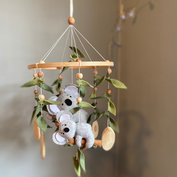 Australian animals baby mobile, Koala baby mobile, koala nursery, kangaroo cot mobile