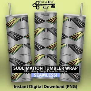 Puede incluir: Un diseño de sublimación para un vaso recto delgado de 20 onzas con un patrón sin costuras de tablas de cornhole grises, verdes, amarillas y naranjas sobre un fondo plateado. El diseño está etiquetado como "Sublimation Tumbler Wrap" y "Seamless!" con el texto "Descarga digital instantánea (PNG)".