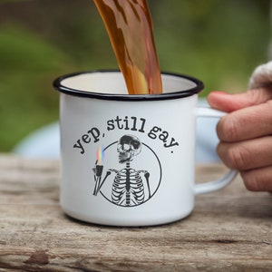 Funny Gay Skeleton Coffee Mug Gift for Gay Friend Lesbian Bisexual Pride Month Cup Birthday Gift for LGBTQ Coworker Bestie Coming Out Gift imagem 6