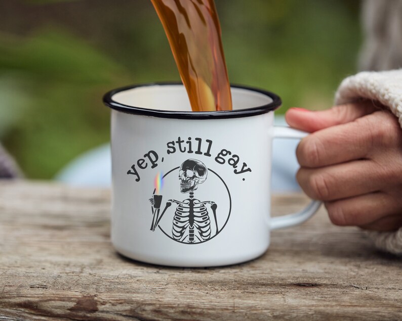 Funny Gay Skeleton Coffee Mug Gift for Gay Friend Lesbian Bisexual Pride Month Cup Birthday Gift for LGBTQ Coworker Bestie Coming Out Gift imagem 6