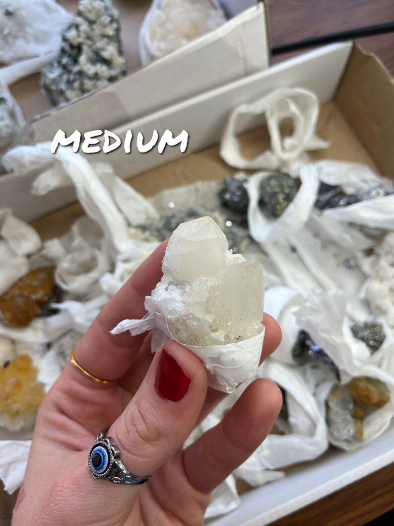 Raw Crystal / Mineral Clusters image 9