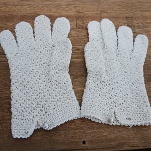 Vintage crocheted off white gloves