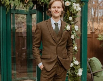 Men&#39;s Brown Tweed Wool 3-Piece Vintage Suit: Groom/Groomsmen