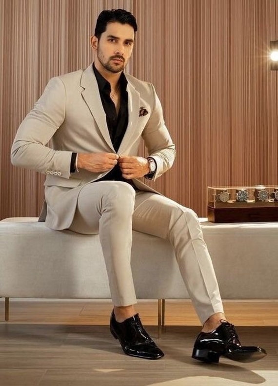 Traje beige hombre zara hotsell
