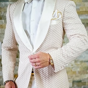 Men white tuxedo 2 Piece suits Wedding Suit Grooms Wear Suit One Button Suit Party Wear Suit For Men Dinner suit event wear 3 piece suits