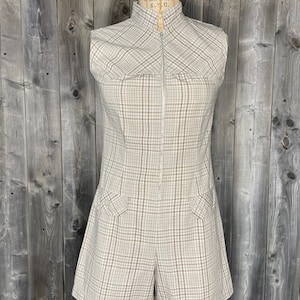 Vintage 1960s Play Suit Romper Plaid Beige Made In Okinawa Japan 60s Retro Fashion Womens One Piece Sleeveless Jumpsuit Playsuit Medium