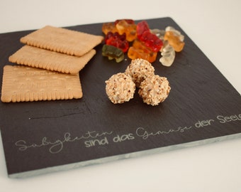Schieferplatte für Süßes individuell personalisiert Essen Süßigkeiten Gravur Laser Geschenk Geburtstag Sweet Table Hochzeit Servierplatte