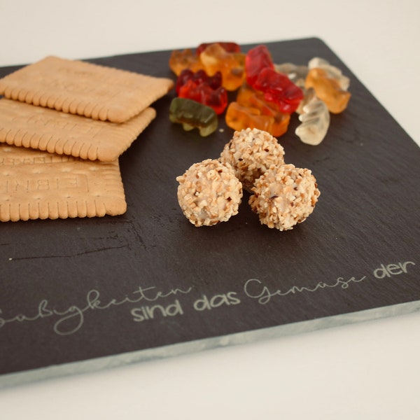 Schieferplatte für Süßes individuell personalisiert Essen Süßigkeiten Gravur Laser Geschenk Geburtstag Sweet Table Hochzeit Servierplatte