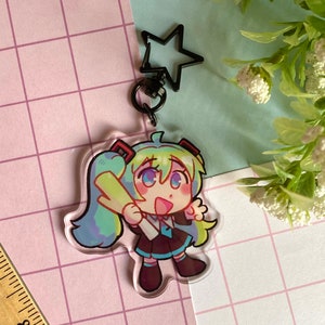 Hatsune Miku vocaloid acrylic keychain, cute chibi kawaii, anime manga