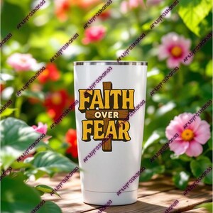 La foi sur la peur en téléchargement numérique PNG - Design en sublimation avec croix et typographie audacieuse