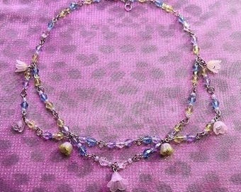 Handgemachte Perlenkette Blumenmuster: Blaue & Grüne Glas Gartenglöckchen