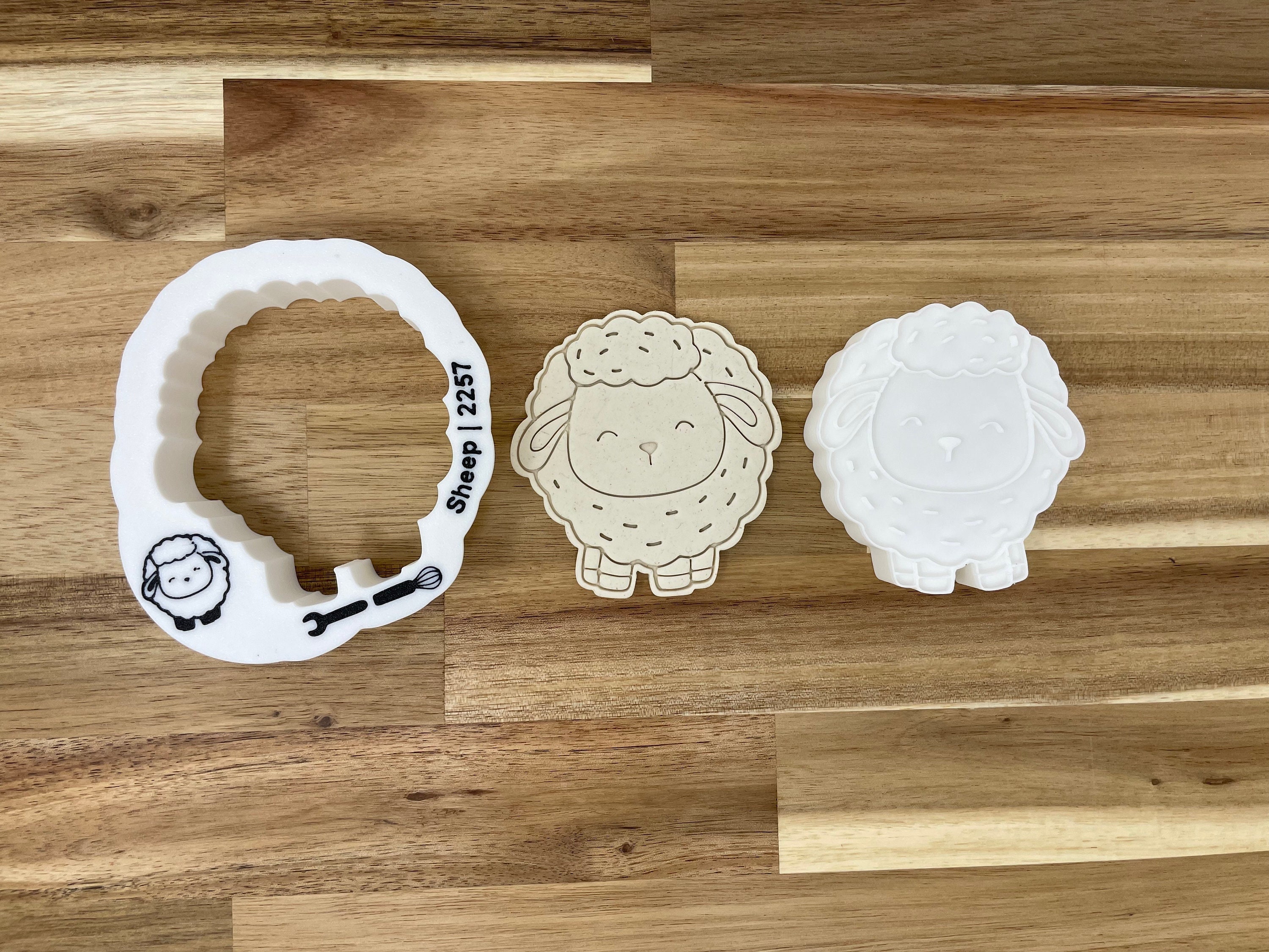 Schaf Cookie Cutter mit Optionaler Stempel - Teig, Glasur, Fondant, Play-Doh - 2257