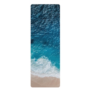 Tappetino da yoga Beach Waves – Tappetino antiscivolo in gomma con parte superiore in microfibra scamosciata – Regalo per allenamento e benessere ispirato all&#39;oceano