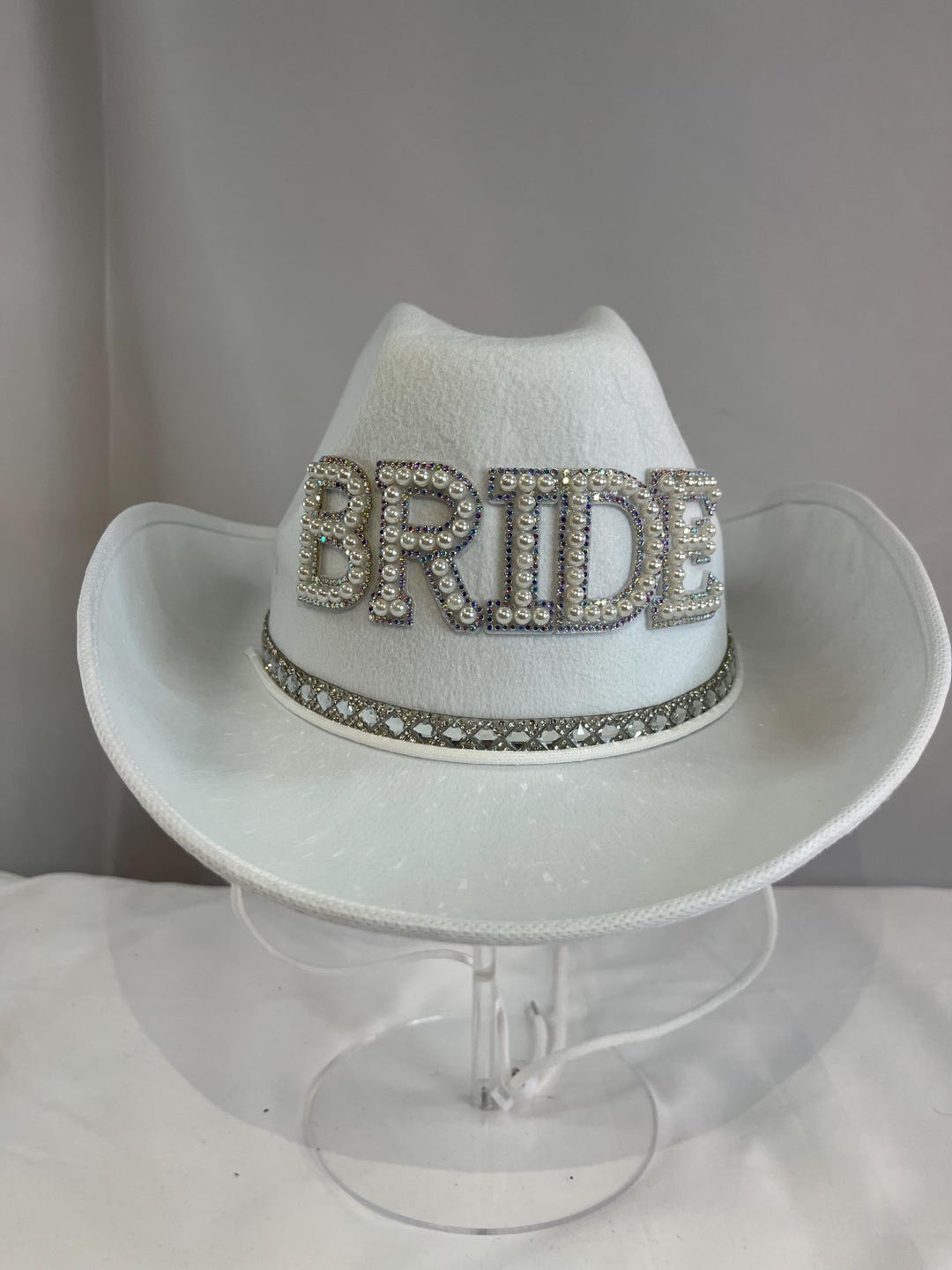 Pearl BRIDE Lettering Rhinestone Floral Embellished Bridal Cowboy Veil Hat Bride Rhinestone Cowboy hat – LosAngelesCowgirl main image 4