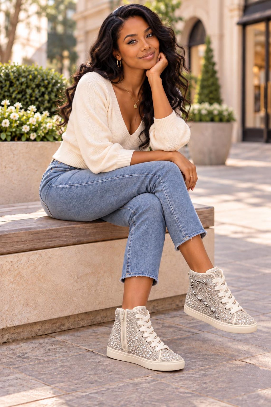 Luxury Rhinestone High Top Sneakers – Silver Crystal Star Studded Designer Inspired Shoes – Hey Girl – Bling Platform Tennis Shoes, foto 2 di 4