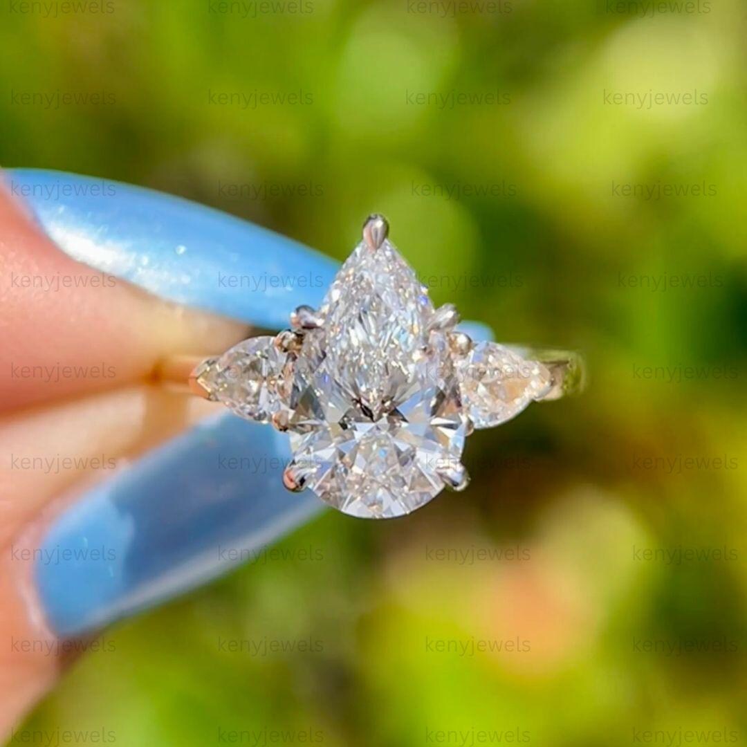 Elegant Pear Cut Diamond Engagement Ring for Women 14K Yellow Gold ...