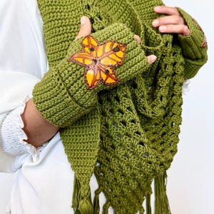 Legend of Zelda korok scarf and gloves
