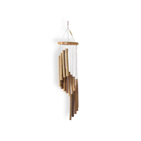 Handgemachtes spiralförmiges Windspiel Klangspiel aus feinem Bambus Holzklangspiel Gartendeko