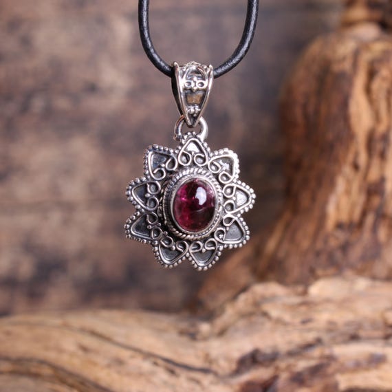 filgraner rosa Turmalin Rubellit Anhänger Kettenanhänger Hals Schmuck 925 Sterling Silber echter Edelstein mit Lederband - Einzelstück