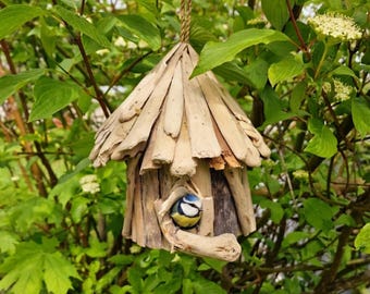 Vogelhaus Holz Bali | handgemachte Treibholz Deko | rustikales Vogelhäuschen zum Aufhängen | 22,5 cm