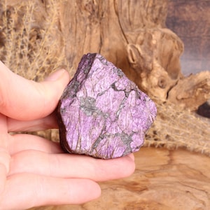 Purpurit Rohstein – Naturbelassener Edelstein aus Namibia ca. 6 cm