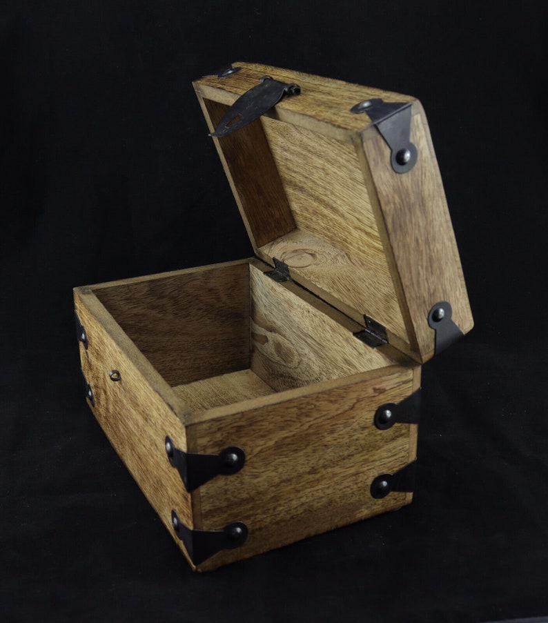Holztruhe Holzkiste Holzbox aus Mangoholz keltischer Kreis Knoten