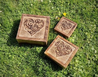 Handmade wooden box made of mango wood with Celtic heart motif, jewelry box, wooden box