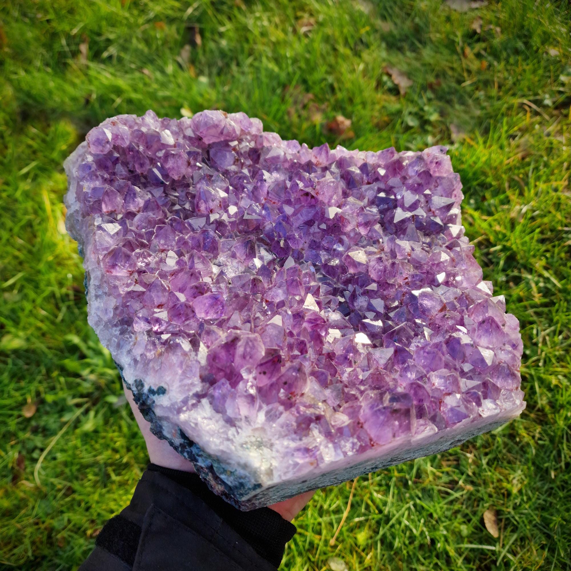 Amethyst Geodes \u0026 Crystals - FossilEra.com, image size:2000x2000