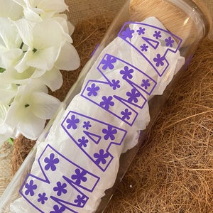MAMA Iced Coffee Cup with Flowers Summer Cup for Mom Glass Can with Bamboo Lid and Straw Included Summer Flowers MAMA Glass Cup Trending Now