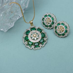 Elegant CZ Emerald Green Crystal Jewelry Set – Gold Bridal Pendant & Stud Earrings, Wedding Pendant, Glam Green Jewelry, Emerald Earrings