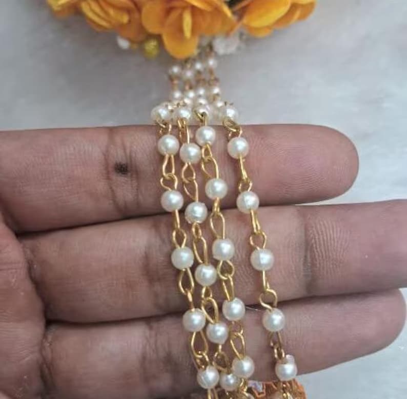 Handmade Artificial Floral Yellow and White Jewelry Set For Haldi, Mehendi, Mayoon Function Perfect Gift For Her Wedding Shipping Worldwide / jewelry for haldi / jewelry set for Mayoon / yellow white bridal jewellery / yellow haldi jewellery