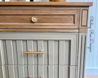 SOLD Mid Century Modern Dresser|| Refinished Dresser|| 9 drawer dresser||sideboard||credenza