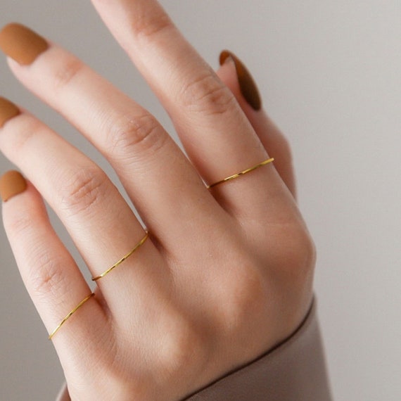 Thin online stackable rings