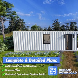 Könnte beinhalten: Ein weißes, einstöckiges, vorgefertigtes Haus, das aus Schiffscontainern gebaut wurde. Das Haus hat eine Haustür, zwei Fenster und einen kleinen Garten mit grünem Rasen und Blumen. Der Text "Komplette & Detaillierte Pläne" befindet sich am unteren Rand des Bildes, zusammen mit einer Liste der Plandetails und den Worten "Sofort-Download".