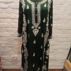 Chikankari Hand bestickt Modal dunkelgrün gerade Kurta L / XL