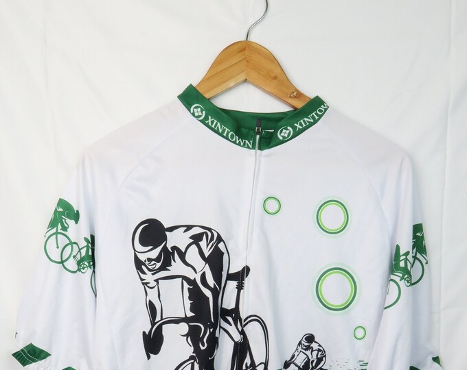 Vintage cycling jersey with an abstract bike