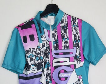 Retro cycling jersey with abstract shapes