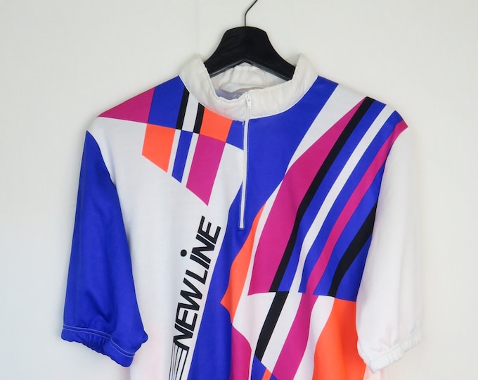 Retro cycling jersey with abstract shapes