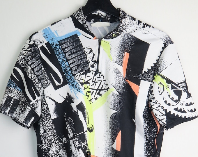 Retro cycling jersey with abstract shapes