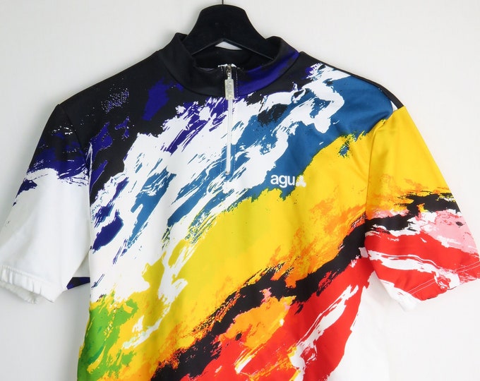 Retro cycling jersey with abstract shapes