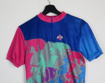 Retro cycling jersey with abstract shapes