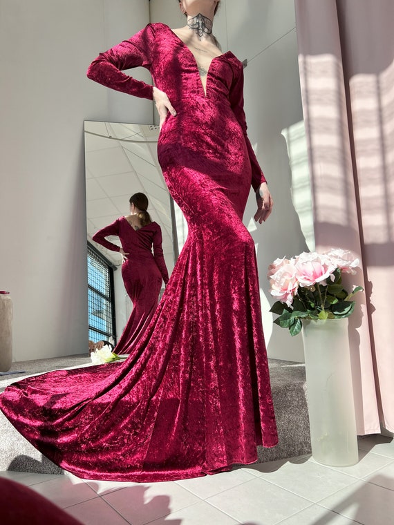 Robe Velours Bordeaux Prune Robe a manches longues romantique Robe longue de demoiselle d honneur de mariage avec traine Col en V profond Etsy France