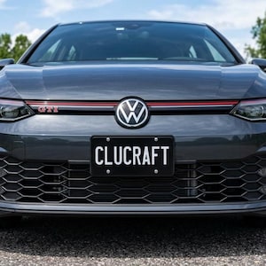 Soporte de matrícula delantero central para Golf GTI MK8.5 (2025-2026)
