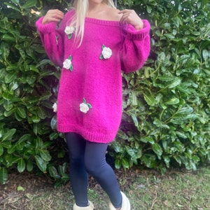 Knitted, white Rose sweater, Pink sweater, knitted pink chunky sweater, Pink rose sweater, warm sweater, floral sweater, gift for her, mom