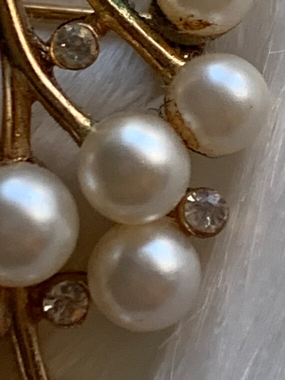 Trifari Flora spray with faux pearls and rhinesto… - image 2