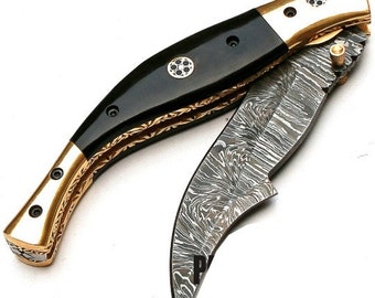 Beautiful camping handmade hand forged Damascus steel pocket knife liner lock knife