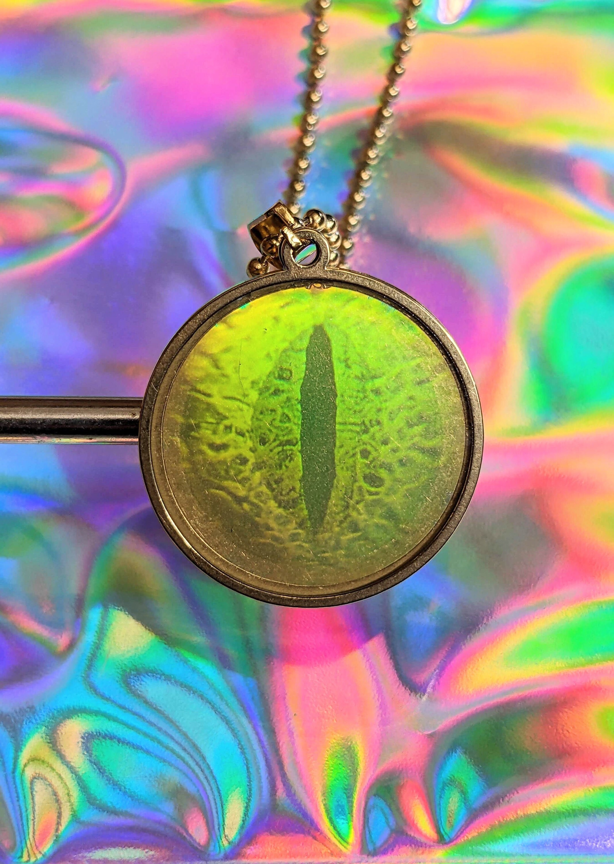 Custom hologram necklace outlet