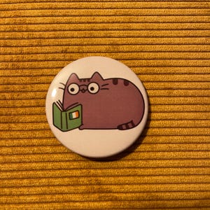 Bouton de chat de lecture, épingle, cadeau, chat badge, épingle à chat drôle