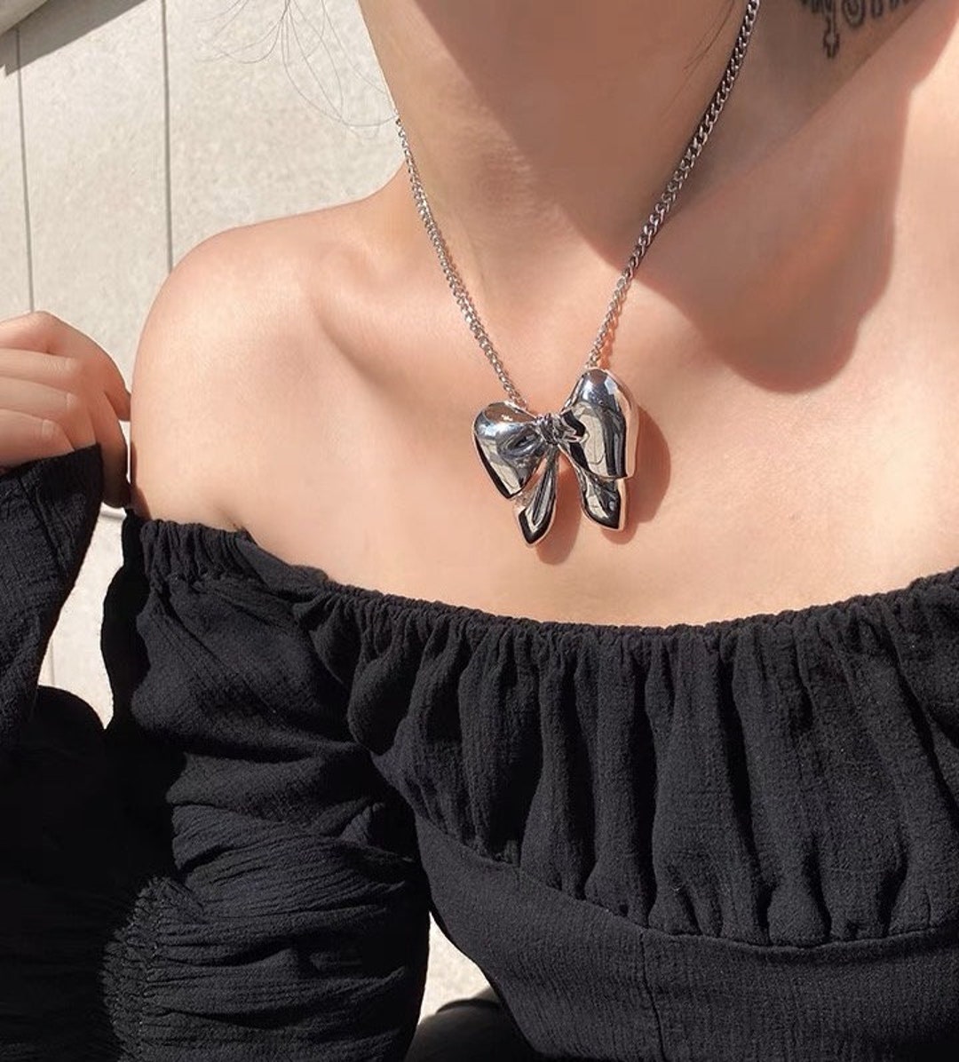 Silver Bow Pendant Necklace Dainty Bow Pendant Necklace Tie Etsy