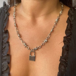 Collier cadenas en fil de fer barbelé, collier ras de cou en fil de fer barbelé, collier en fil de fer barbelé argenté, bijoux gothiques unisexes, mode cool emo goth